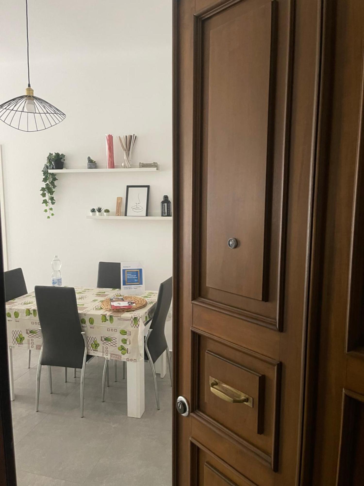 Deluxe Apartment Self Check In Parking جنوة المظهر الخارجي الصورة